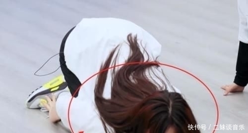 播出|虞书欣也遭“一剪没”,明明胃痛还坚持训练,节目播出却毫无镜头