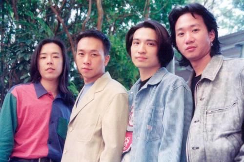  失明|知名歌手被灯光灼伤，眼角膜变绿色短暂失明，事隔多年仍心有余悸