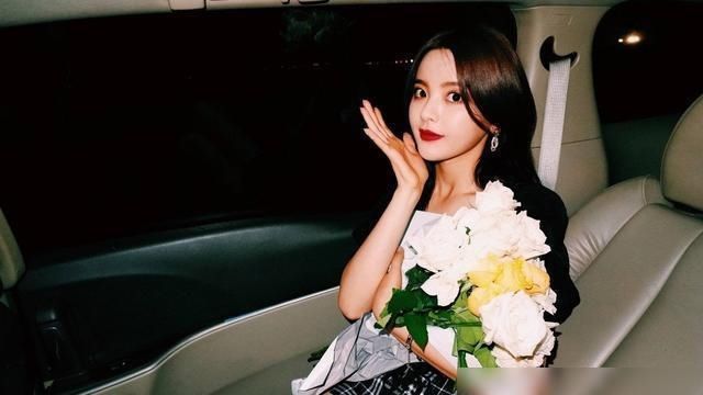  影视作品|演员杨超越，青春美少女，期待她更多的影视作品，来看美照