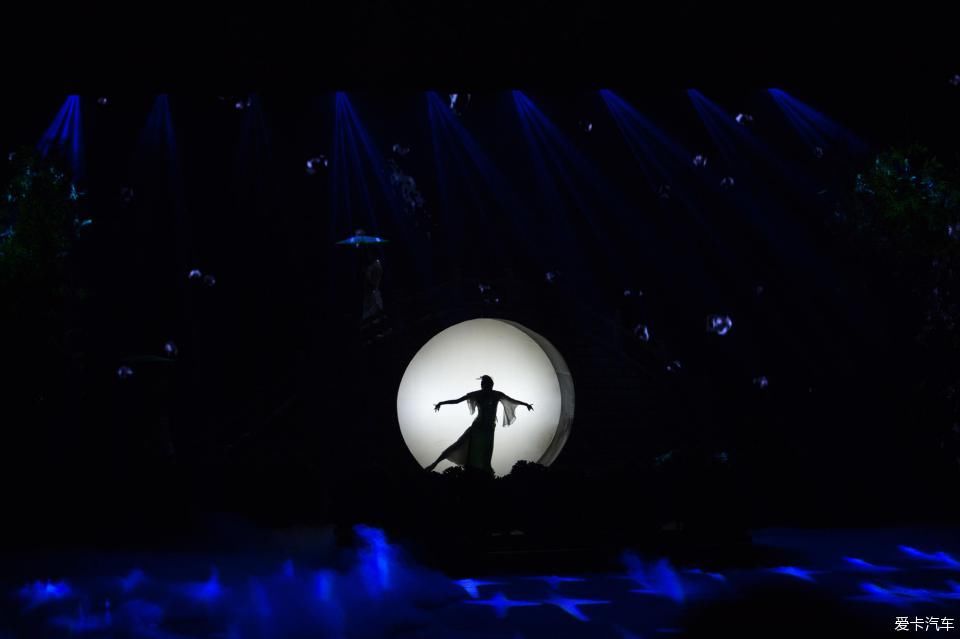  主题酒店|杭州有很多美景与动人的故事，宋城千古情的表演也非常震撼