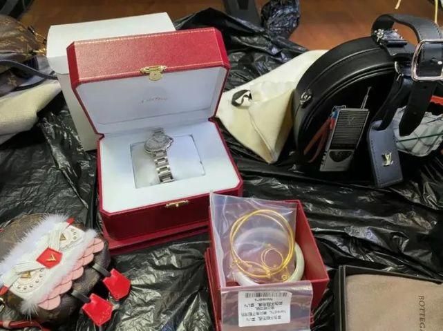 网络游戏|90后入职一年侵吞720余万，奢侈包买了60多个，网络游戏投入70万元