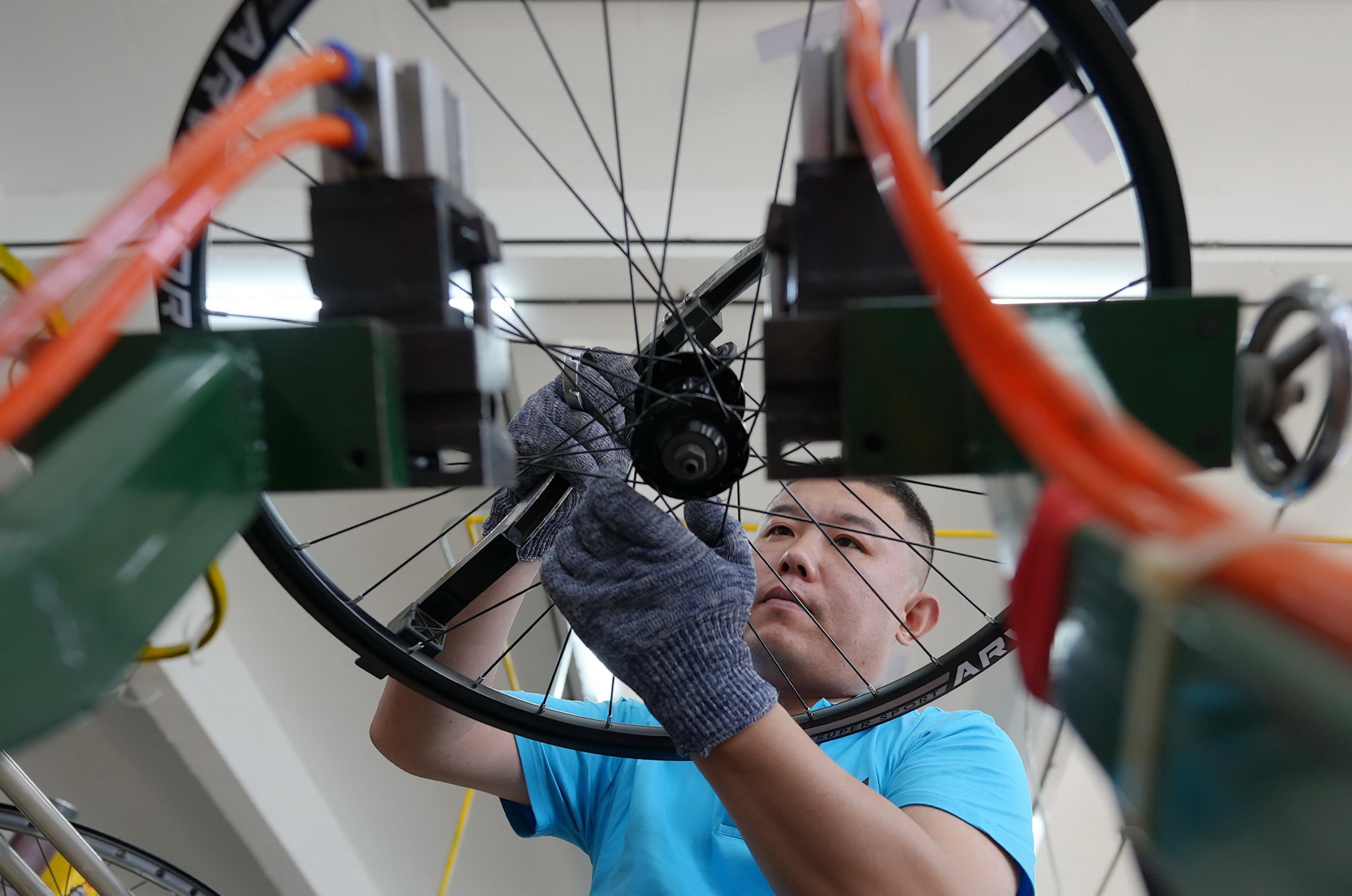 河北芦台：自行车产业聚集 助推经济高质量发展
