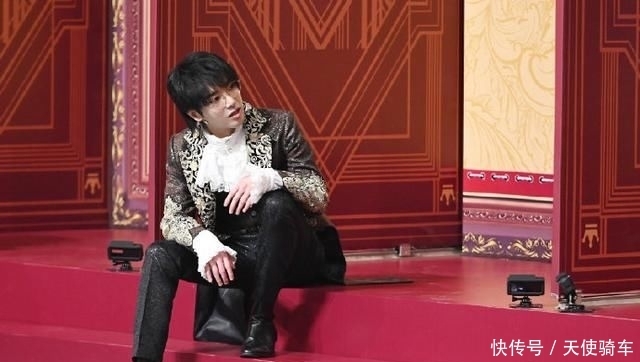  实力|200507《王牌对王牌5》一大波剧照袭来 华晨宇实力演绎“国王与乞丐”