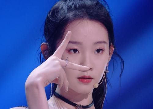  综艺节目|硬糖少女怼脸镜头：陈卓璇强势，张艺凡优越，刘些宁引争议