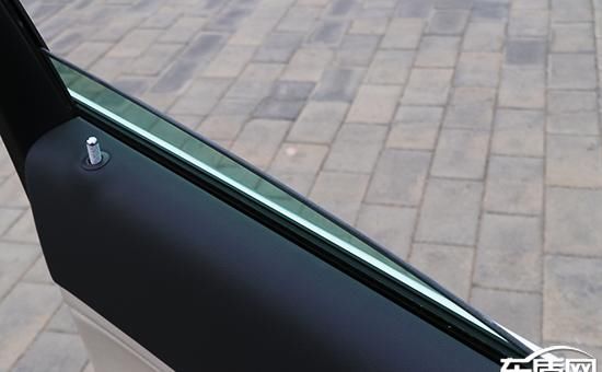  新车|2020款奔驰GLS新车商品性评价