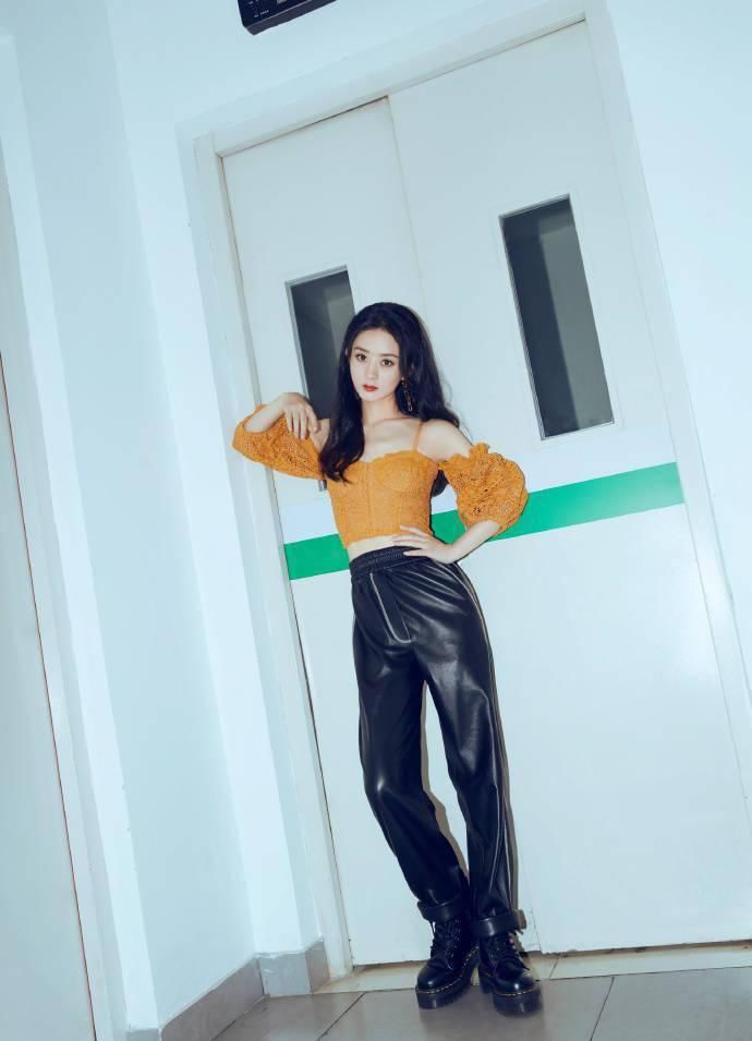  中餐厅|湘江橘子洲头的甜酷girl 赵丽颖现身《中餐厅》发布会现场