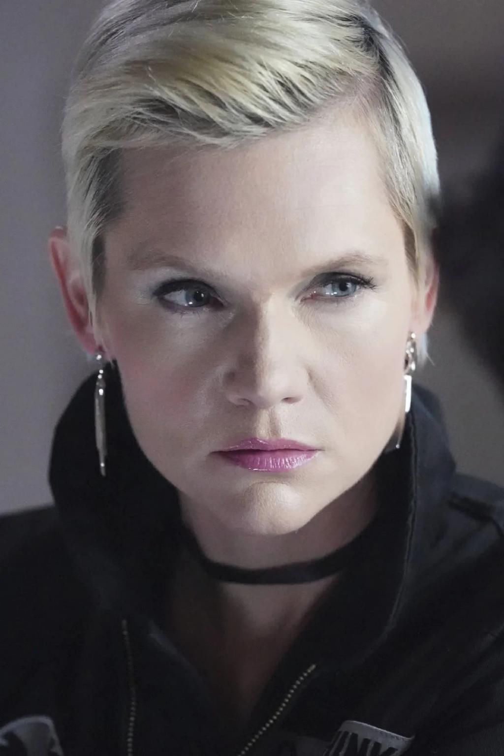 剧照|《神盾局特工》第7集预告+前瞻剧照!麦克和迪克到1982年冒险!