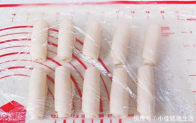 玫瑰|月饼还有一段艳遇,玫瑰鲜花月饼更是甜蜜,点点心意请收下