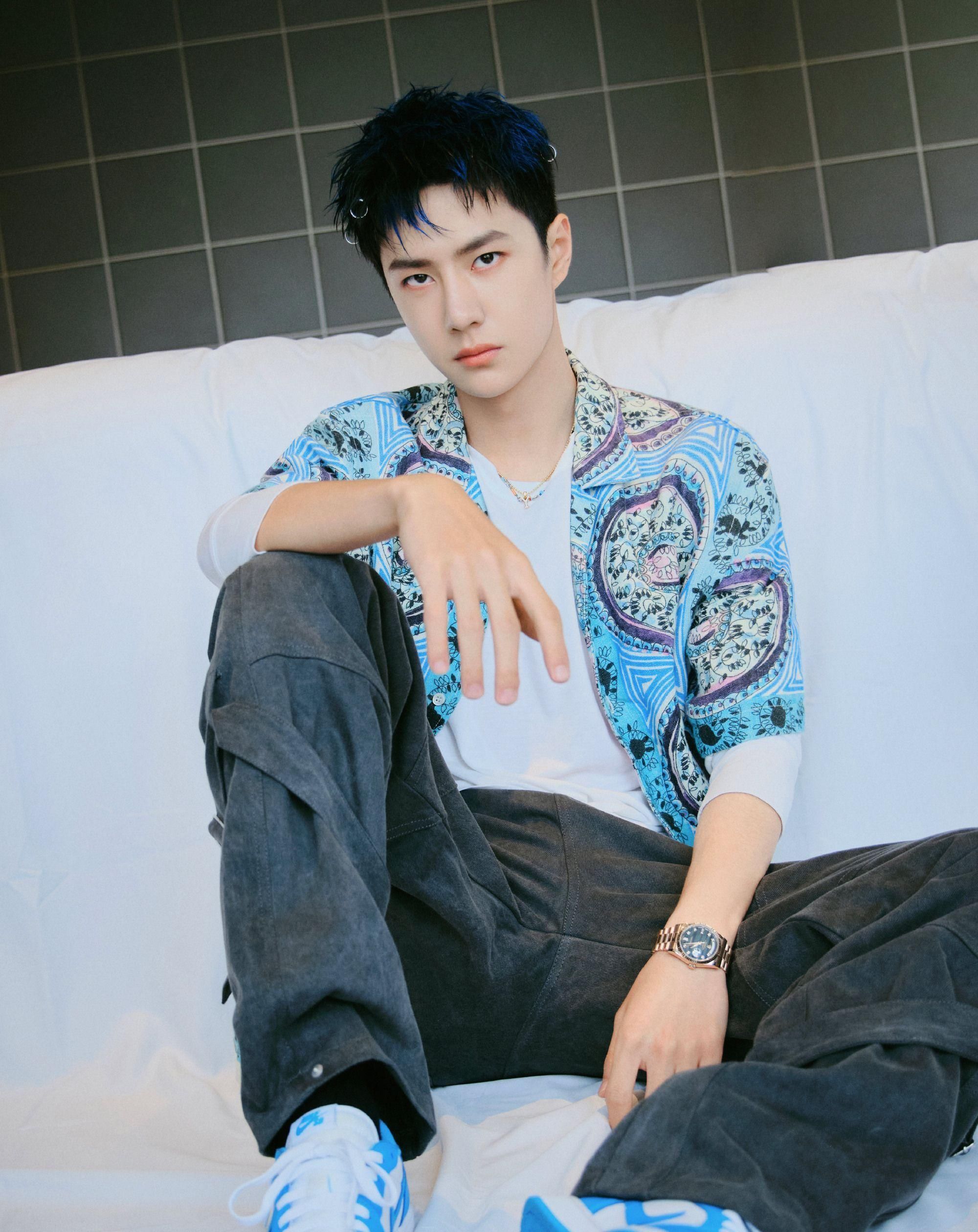  无感|粉丝开撕？张艺兴发行3个月的《莲》刷到第4，超王一博《无感》