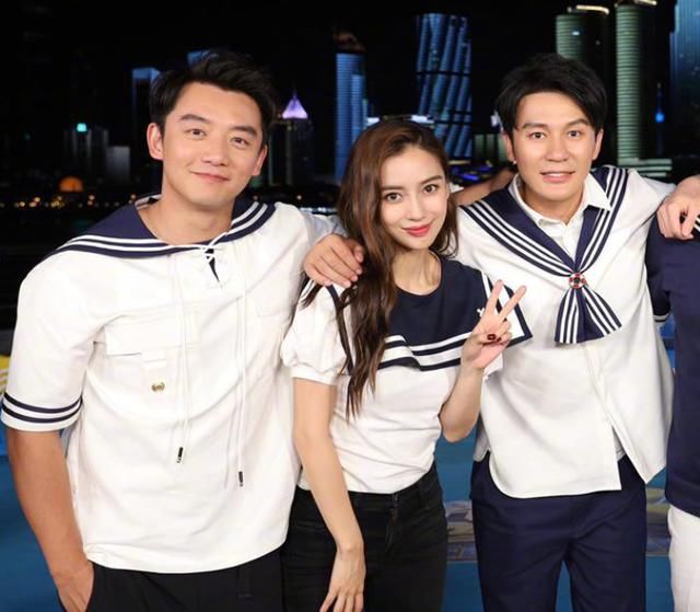 男团|跑男团杀青照被传,李晨沙溢站c位,看到baby,这站位是认真的?