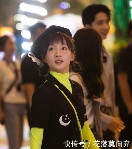  闺女|她成芒果台“亲闺女”，资源太好，刚录完中餐厅又接档新综艺