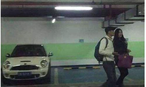  大道|农民歌手，星光大道冠军，声称要“灭了”凤凰传奇，阿宝现在怎么样了？