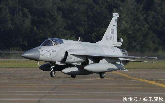 涂装|涂装就是战斗力,歼10C换上实战服,大红鹰充满了杀气
