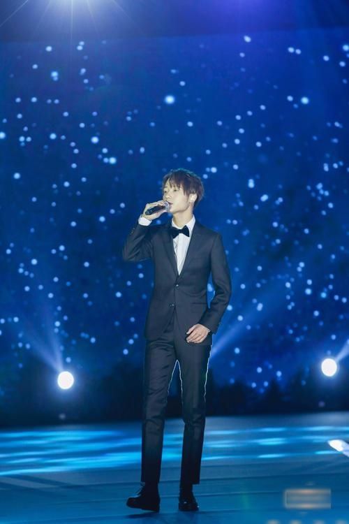  依旧|他是最惨《中国好声音》冠军，再次参赛轻松夺冠，却依旧不火！