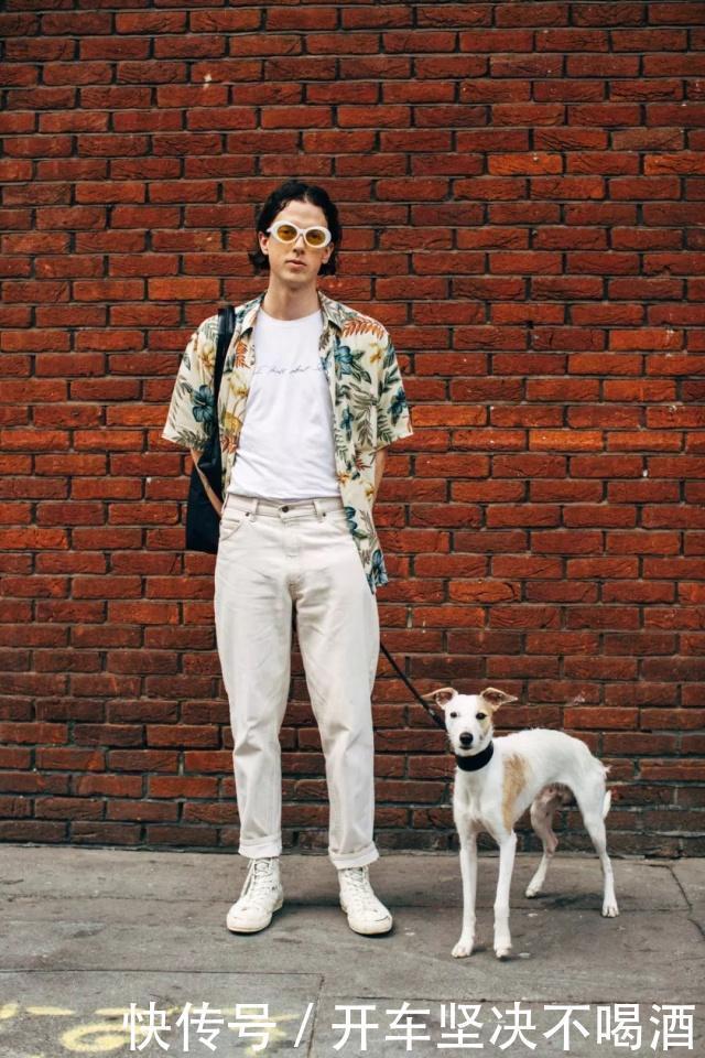 喜欢|明星都喜欢的印花衬衫,怎样穿才能保持衣品这些小细节不能忽视