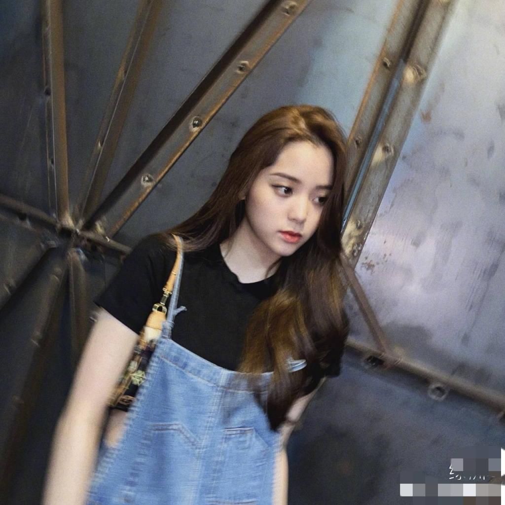  综艺|欧阳娜娜为节目中叫停录制道歉，用繁体字引不满，被指责毫无诚意