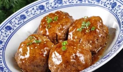 剁椒鱼头|中国最好吃的8道经典蒸菜，每一道都百吃不厌