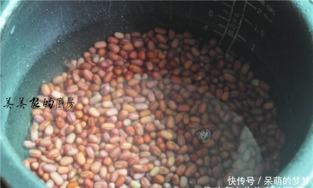 好吃|用红豆做美食,比包子馒头还好吃,又香又糯,天冷最适合!