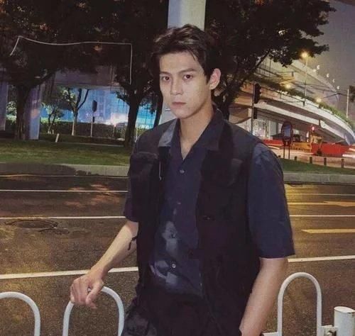  妨碍|不管你恋没恋爱，都不妨碍看别人谈恋爱！