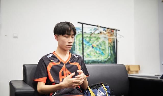  王者|王者荣耀：七年会被抛弃吗？张角暗示下赛季AG将会改变！