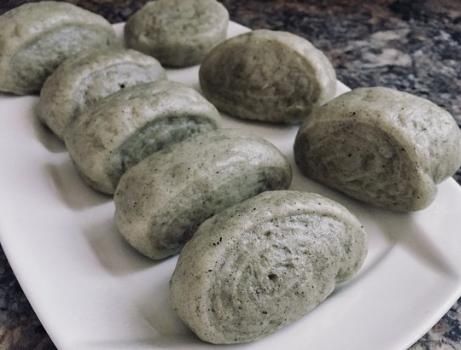 黑豆黑芝麻馒头|9月，我家常吃黑芝麻黑豆馒头，暄软又细腻，每天坚持吃身体棒