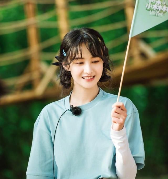  郑爽|某综艺工作人员称郑爽盗窃，郑爽团队回怼：物品已寄出，陆运到付