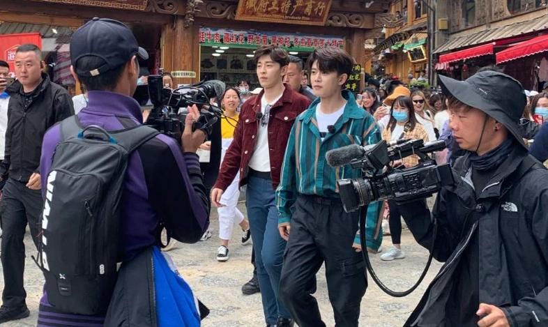  宝藏|综艺《极限挑战宝藏行》，综艺有剧本，嘉伦这一期输出的笑点挺多