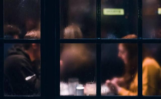  细思|细思极恐！网曝女生遭同行男生下药，警方介入！女孩要平安长大，到底有多难？