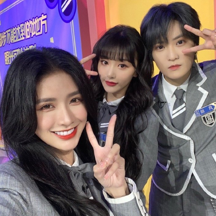  青春有你2|蔡卓宜分享婧妹团综合影，谁注意到配文内容？真羡慕这种友谊