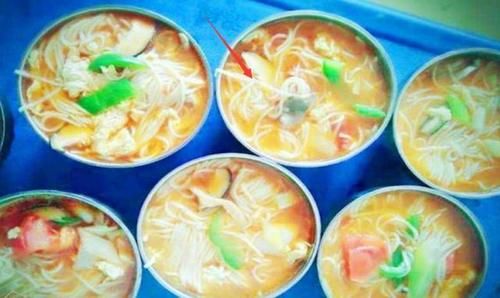 孩子|幼园中午吃番茄鸡蛋面,家长反映孩子说只有番茄,老师:蛋在面里