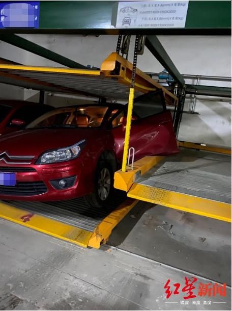  车主|升降车位挤坏他人车门险酿大事故 车主质疑：报警器全程未响，物业也应担责