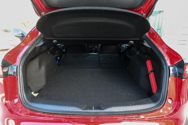 RAV4|奕歌远超RAV4荣放!指导价18万元,还有HUD抬头数字显示、自适应巡航