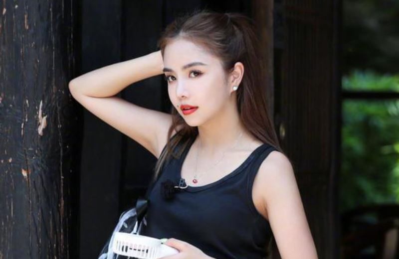 工作人员|《极挑》收官花絮曝光,女嘉宾成焦点,对工作人员动粗耍大牌