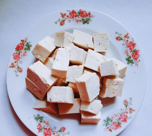  鱼头|1个鱼头，1个西红柿，1块豆腐，轻松做1盆，别具风味开胃鲜汤