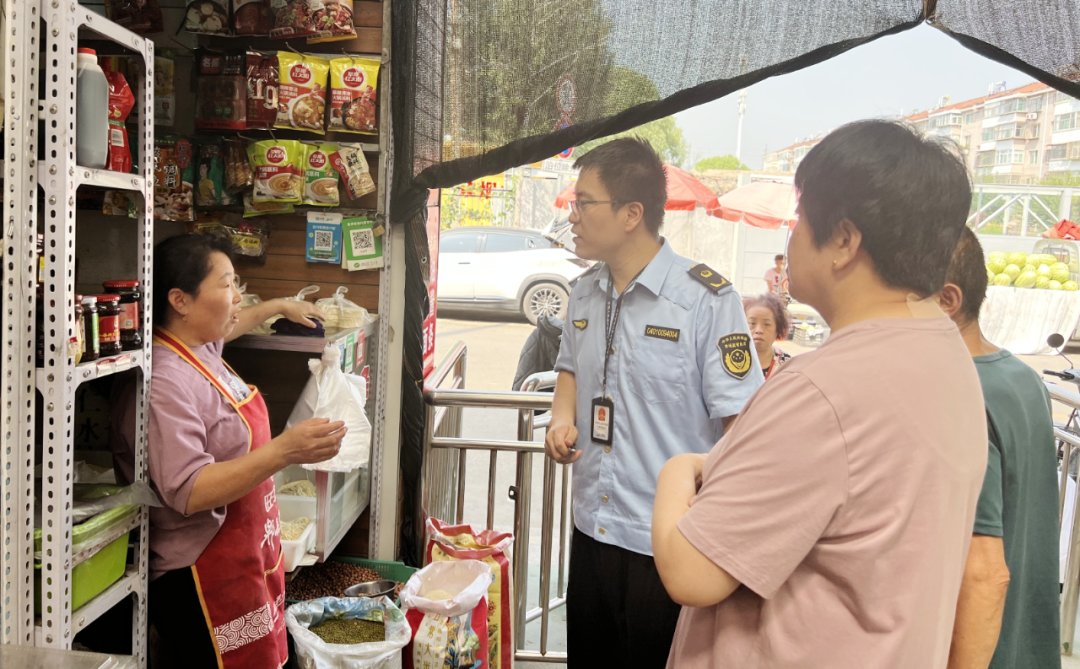 杏花岭区市场监管局开展集贸市场食品安全专项检查