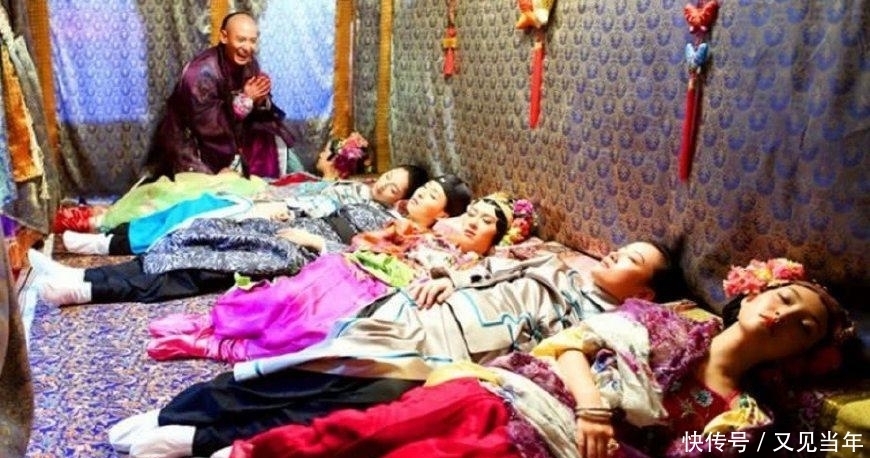  金庸先生|《鹿鼎记》韦小宝凭啥能拥有7个老婆? 原因只有3个字