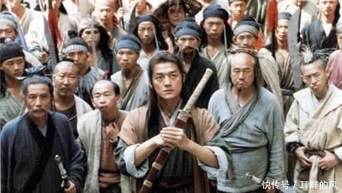 岳不群|风清扬为何不出手驱逐岳不群,光大剑宗?主要是害怕此人