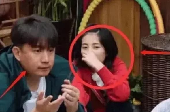 黄磊|他上《向往4》太克制烟瘾犯了找东西替代黄磊3字评论太贴切