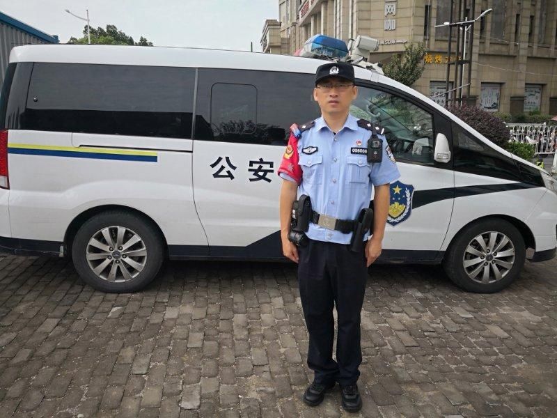 警服|【我的名字叫“国庆”】脱下军装,穿上警服,责任与使命永远不变