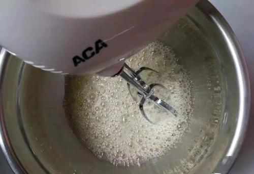 步骤|躲不过的基础款——巧克力淡奶油戚风蛋糕!