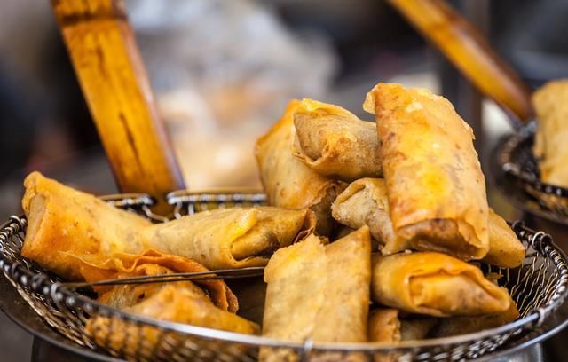 简单|豆腐皮春卷,酥脆香甜,软嫩可口,做法超简单的家常美食,特好吃