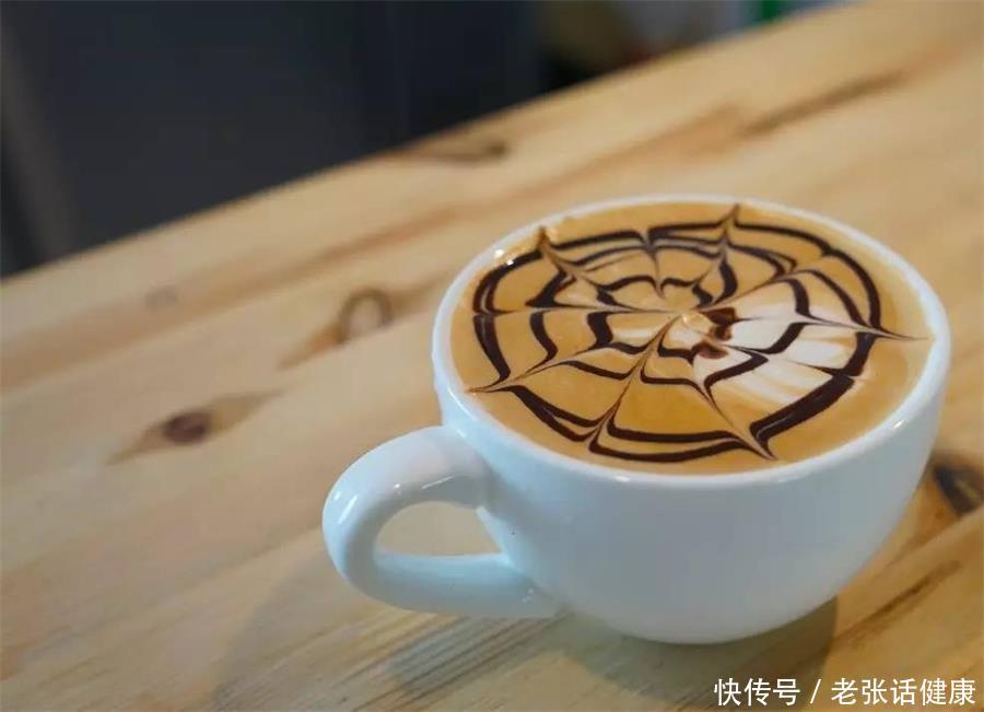 长期喝咖啡能延缓衰老吗(女性常喝咖啡，或有延缓衰老的作用，但3个细节须注意)