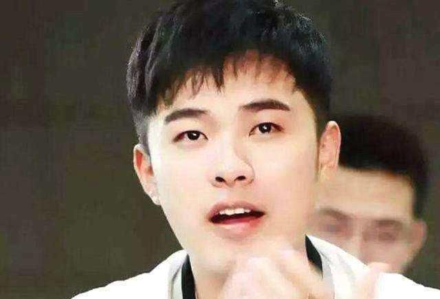  校花|年轻的沈腾是校草，年轻的贾玲是校花，陈赫：看我年轻时！