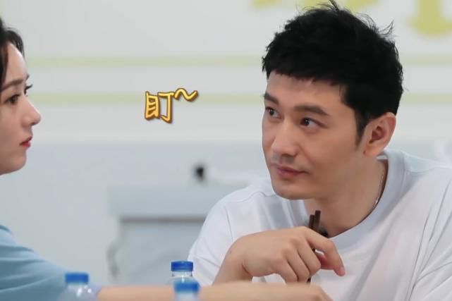  赵丽颖|《中餐厅》赵丽颖吃花生米，黄晓明很意外，接下来的话显心酸