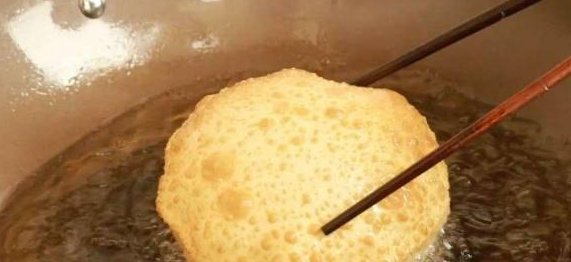  发酵|面粉新吃法，不用发酵，开水一烫，无任何添加剂，个个空心