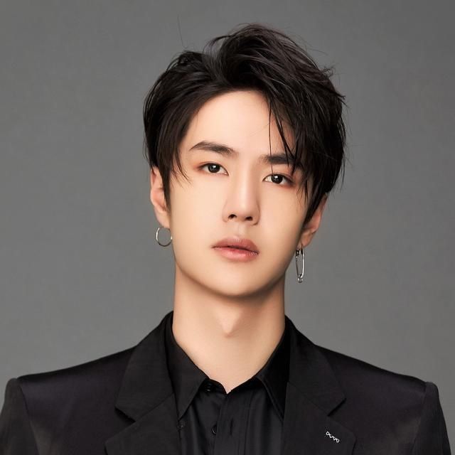  战队|王一博水中胸震，张艺兴脱衣诱惑，这期街舞太难看了吧