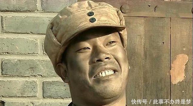军装|都是八路军为何李云龙2师是黄色军装,5师却是蓝色真相让人唏嘘