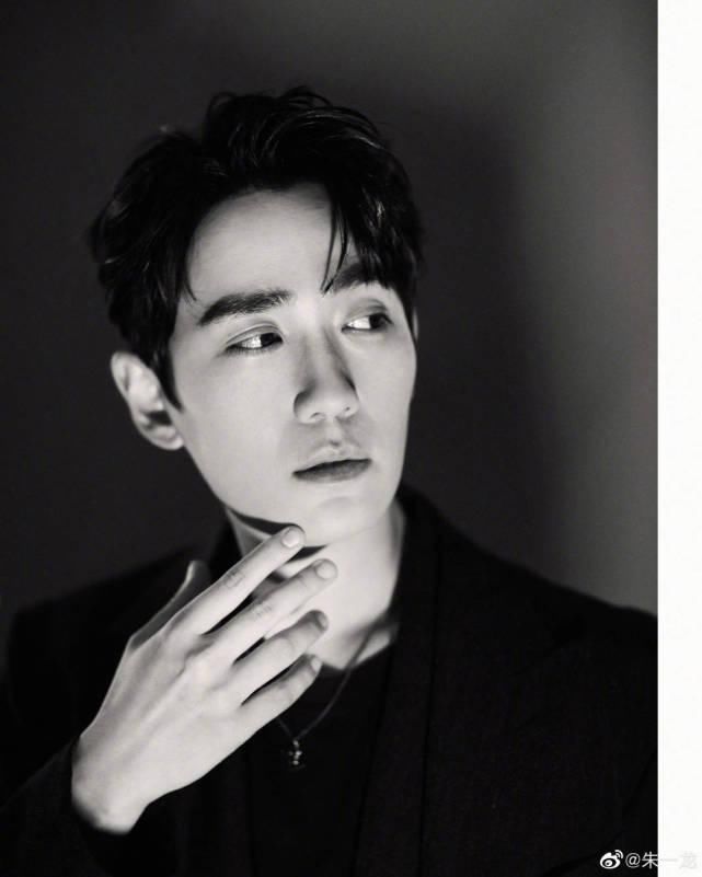  R1SE|“饭饭快报”朱一龙脾气、王一博影视、杨超越《中餐厅》、R1SE资源