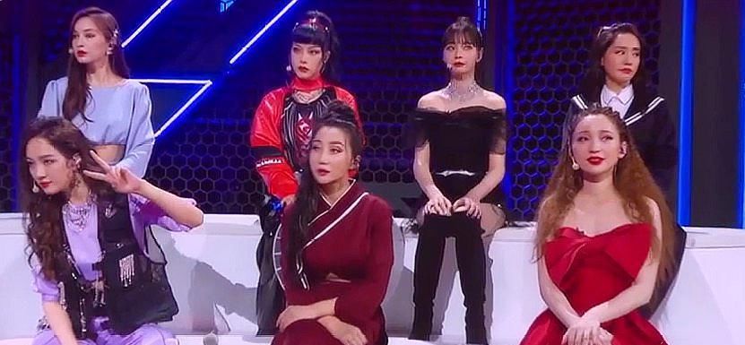  对手|《浪姐》“秋雅”被评表演过重，动作意外与对手重复，孟佳急避嫌