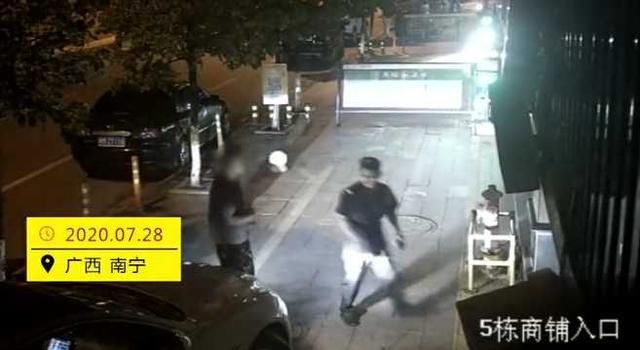  殴打|保安正常执勤却被殴打30分钟:保安的尊严还存在吗